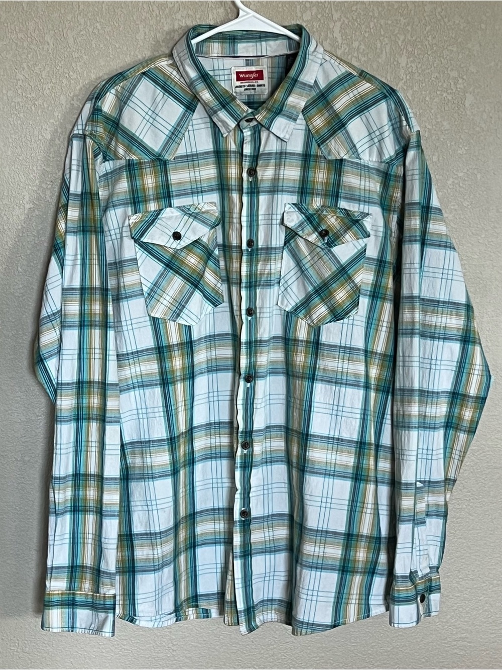 Wrangler Teal, Green & White Plaid Western Button-Down Shirt
